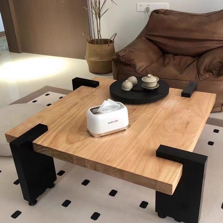 Modern minimalist coffee table